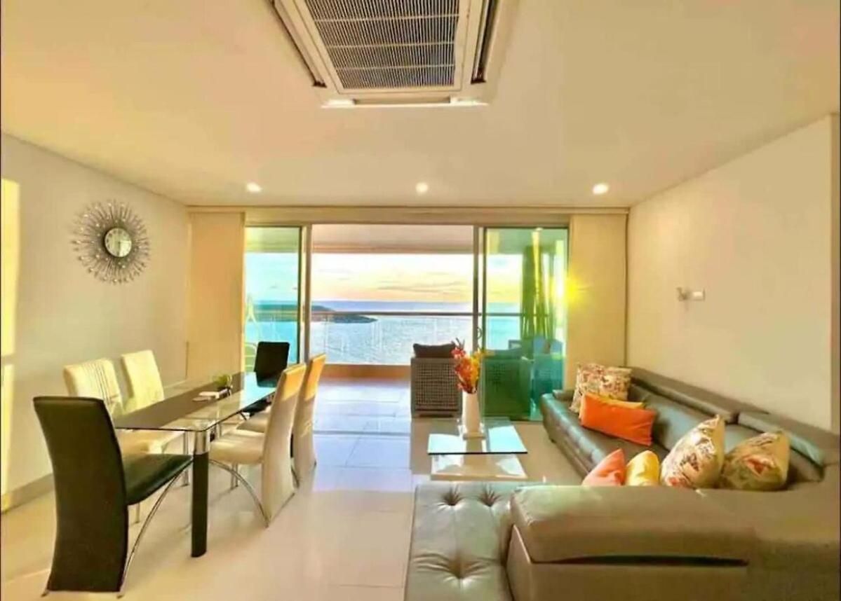 Large 3br With Beautiful Ocean Views