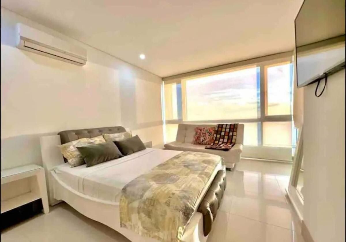 Large 3br With Beautiful Ocean Views *