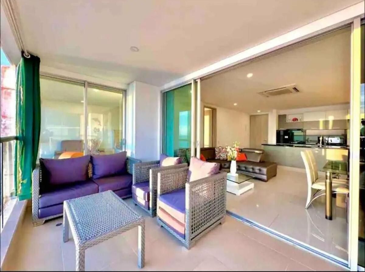 Large 3br With Beautiful Ocean Views Apartamento Cartagena