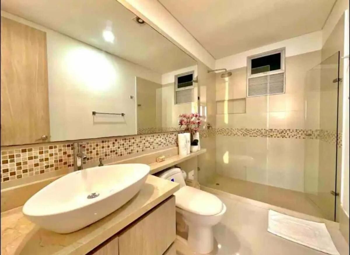 Large 3br With Beautiful Ocean Views *