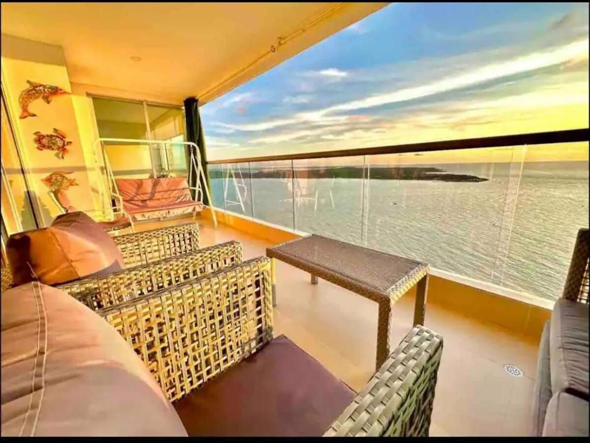 Large 3br With Beautiful Ocean Views * Cartagena