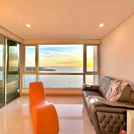 Apartamento Large 3br With Beautiful Ocean Views Cartagena