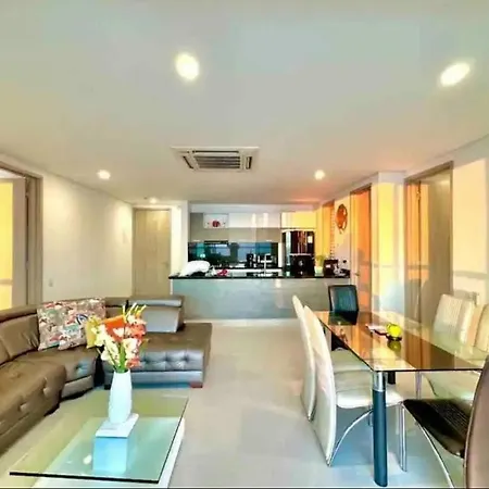 Large 3br With Beautiful Ocean Views Apartamento Cartagena
